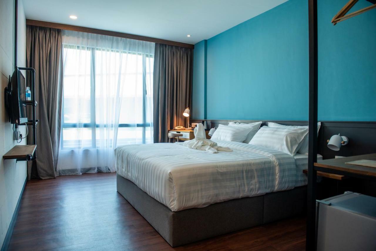 O&G Hotel Parit Buntar Bagian luar foto