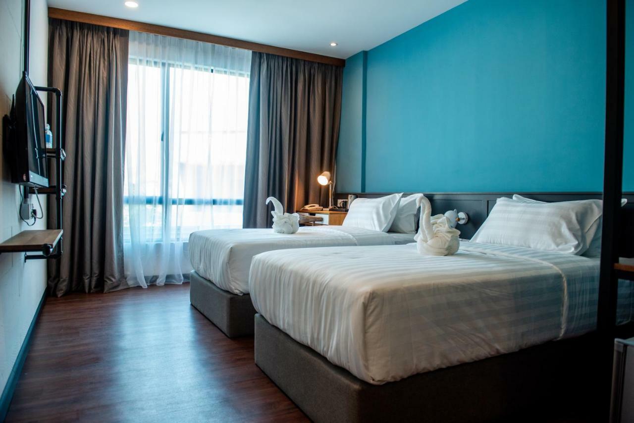 O&G Hotel Parit Buntar Bagian luar foto