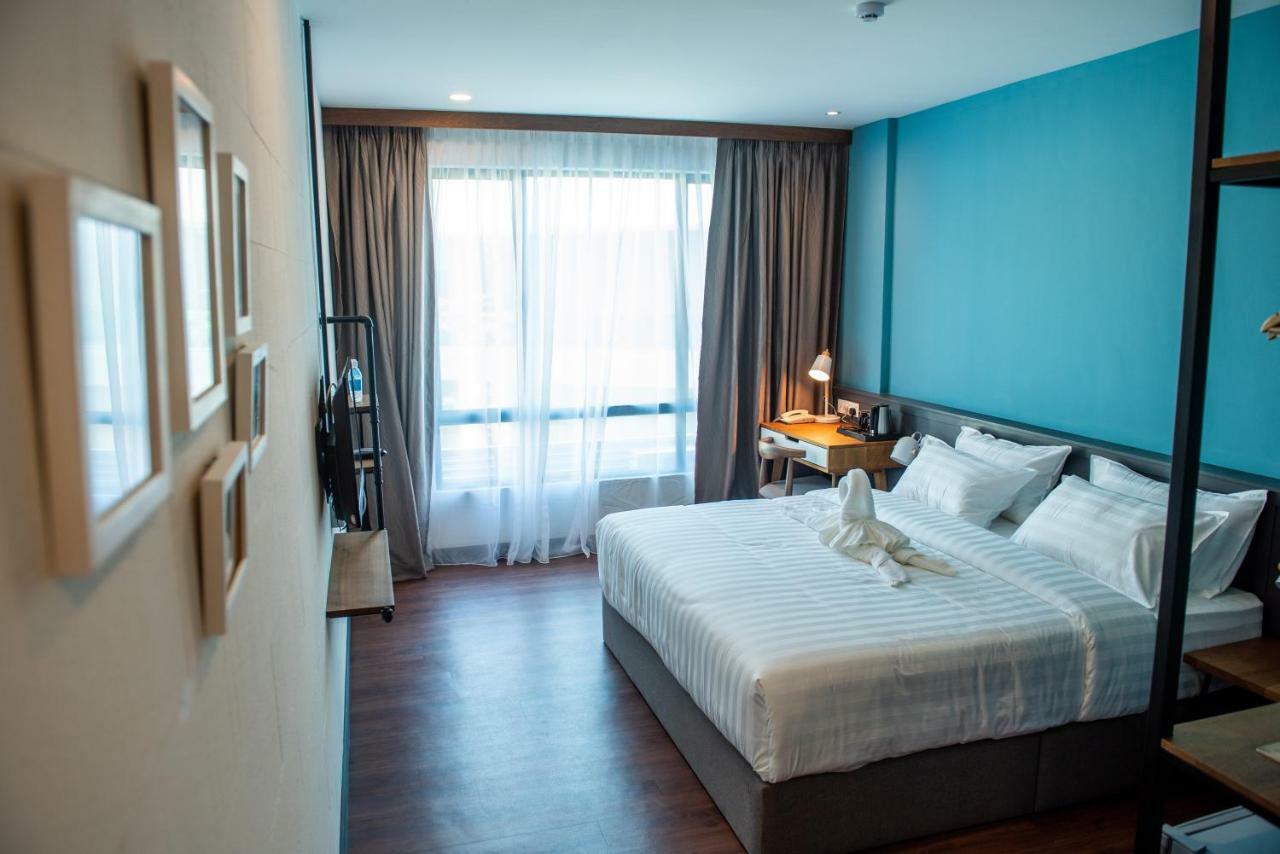 O&G Hotel Parit Buntar Bagian luar foto