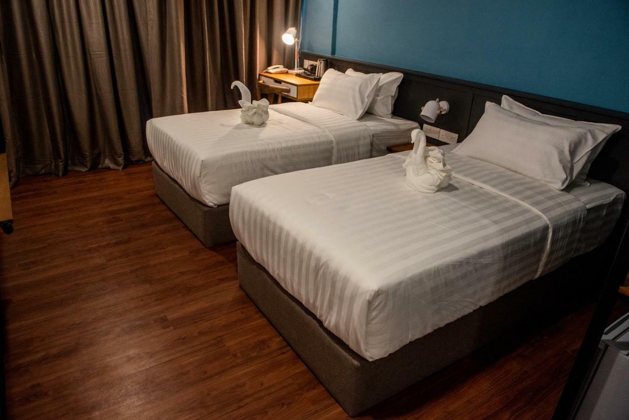 O&G Hotel Parit Buntar Bagian luar foto